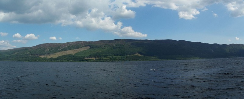 Loch Ness,hồ Loch Ness,quái vật hồ Loch Ness,Nessie,Ness,lâu đài Urquhart,Urquhart,Scotland