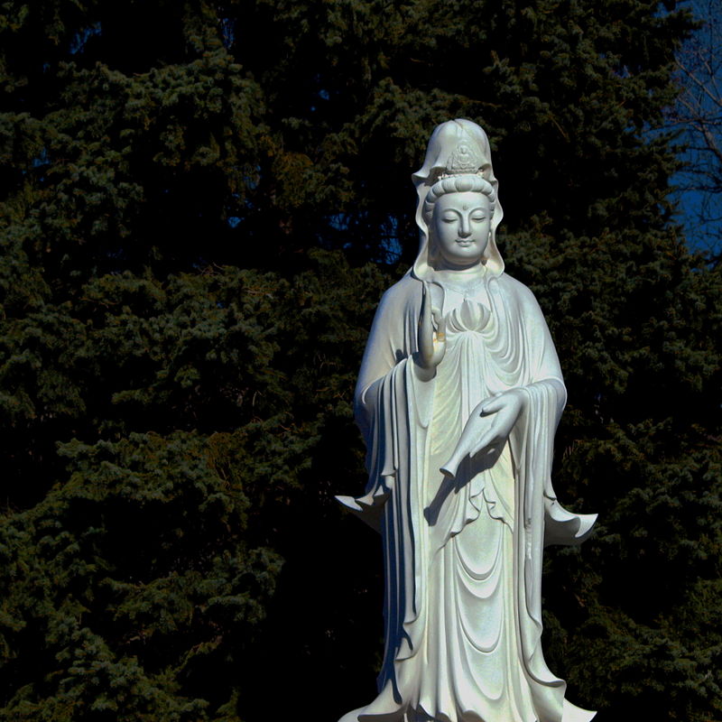 Tượng Quán Thế Âm, chùa Trúc Lâm, Chicago