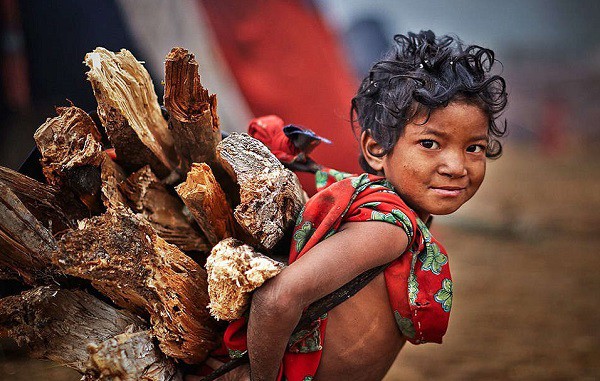 Bộ tộc vẫn sống như thời nguyên thủy ở Nepal,Những hình ảnh ghi lại cuộc sống của người Raute ở vùng Surkhet,phía đông Nepal,Bộ tộc này ngủ trong lều vải,sống bằng cách săn bắn và hái lượm như chục nghìn năm trước,người Raute,Bộ tộc,sống như thời nguyên thủy,Nepal