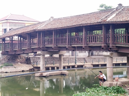Cầu ngói,Cầu ngói Phát Diệm,cầu ngói Kim Sơn,cầu ngói Kim Sơn Ninh Bình,cầu ngói Phát Diệm Kim Sơn Ninh Bình,Phát Diệm Kim Sơn Ninh Bình,Phát Diệm,Kim Sơn,Ninh Bình