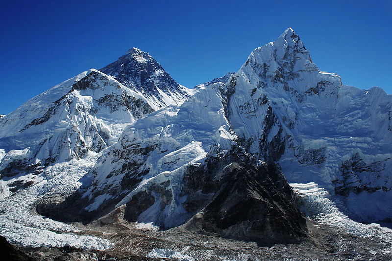 Núi Everest và Nubtse từ Kalapatthar