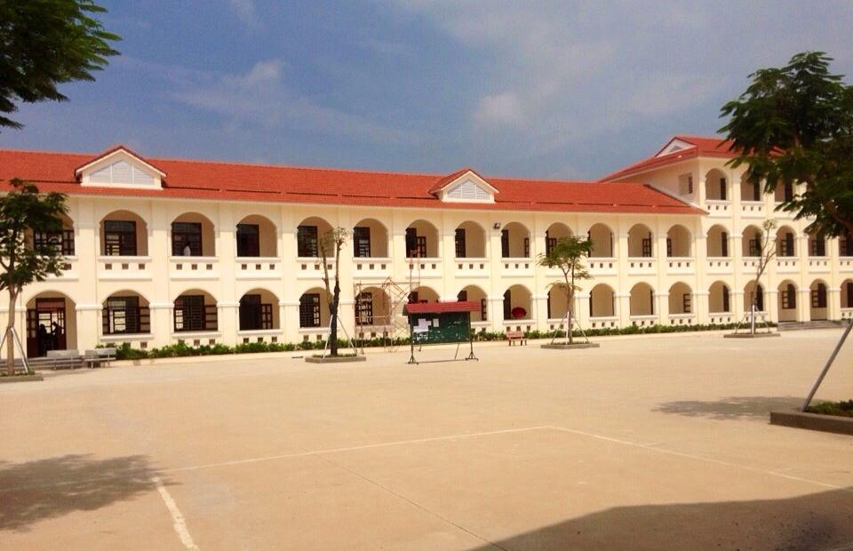Trung học Phổ thông Kim Sơn B,Trung học Phổ thông Kim Sơn B Ninh Bình,Khánh thành THPT Kim Sơn B,Khánh thành THPT Kim Sơn B,Chủ tịch nước Trần Đại Quang dự lễ khánh thành THPT Kim Sơn B
