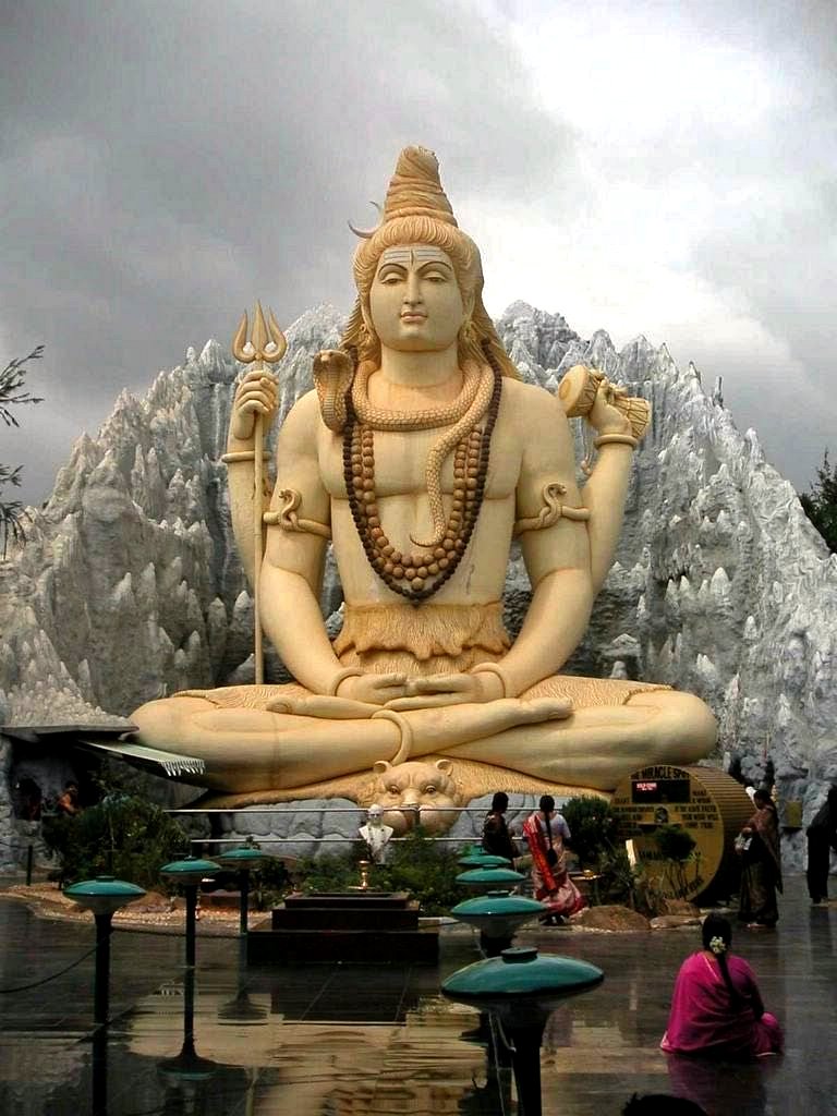 Tượng Shiva của Ấn Độ giáo, tại Bangalore, Ấn Độ