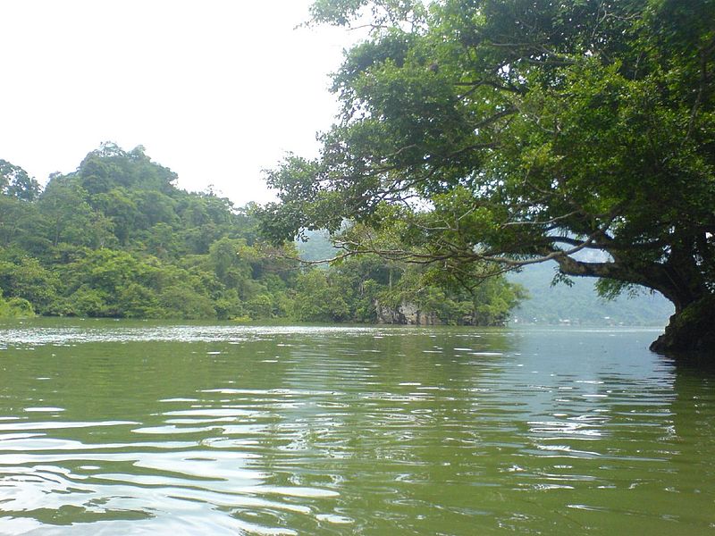 Hồ Ba Bể