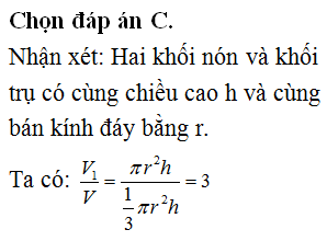 Một hình trụ có chiều cao h và bán kính đáy R. Hình nón có đỉnh là tâm đáy trên của hình trụ và đáy là hình tròn đáy dưới của hình trụ. Gọi V<sub>1</sub> là thể tích của hình trụ, V<sub>2</sub> là thể tích của hình nón. Tính tỉ số V1V2