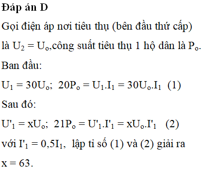 Điện năng được truyền từ một nhà máy điện A có công suất không đổi đến nơi tiêu thụ B bằng đường dây một pha. Nếu điện áp truyền đi là U và ở B lắp một máy hạ áp với tỉ số giữa vòng dây cuộn sơ cấp và thứ cấp k = 30 thì đáp ứng được 20/21 nhu cầu điện năng của B. Bây giờ, nếu muốn cung cấp đủ điện năng cho B với điện áp truyền đi là 2U thì ở B phải dùng máy hạ áp có k bằng bao nhiêu? Coi hệ số công suất luôn bằng 1, bỏ qua mất mát năng lượng trong máy biến áp.